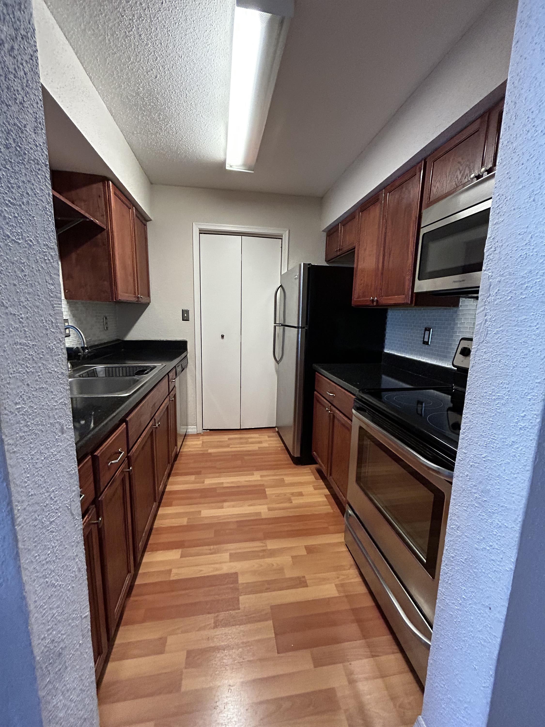 755 RIVERSIDE DR. UNIT 1330 – photo 4