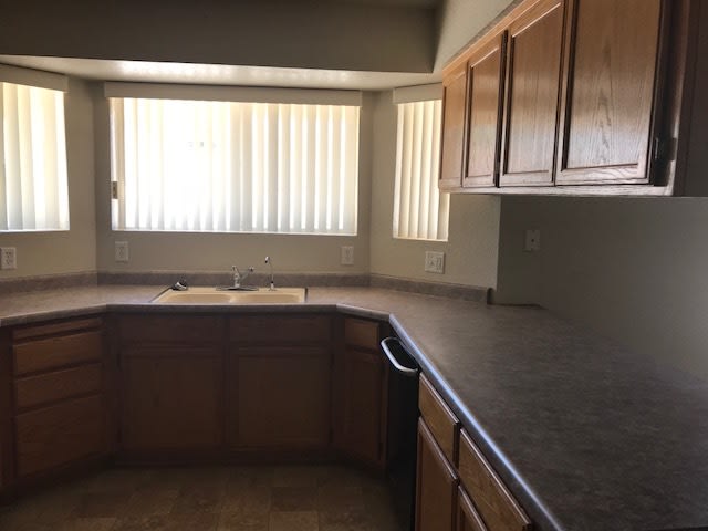 4 Bed/2 bath in MOUNTAIN VIEW! – photo 4