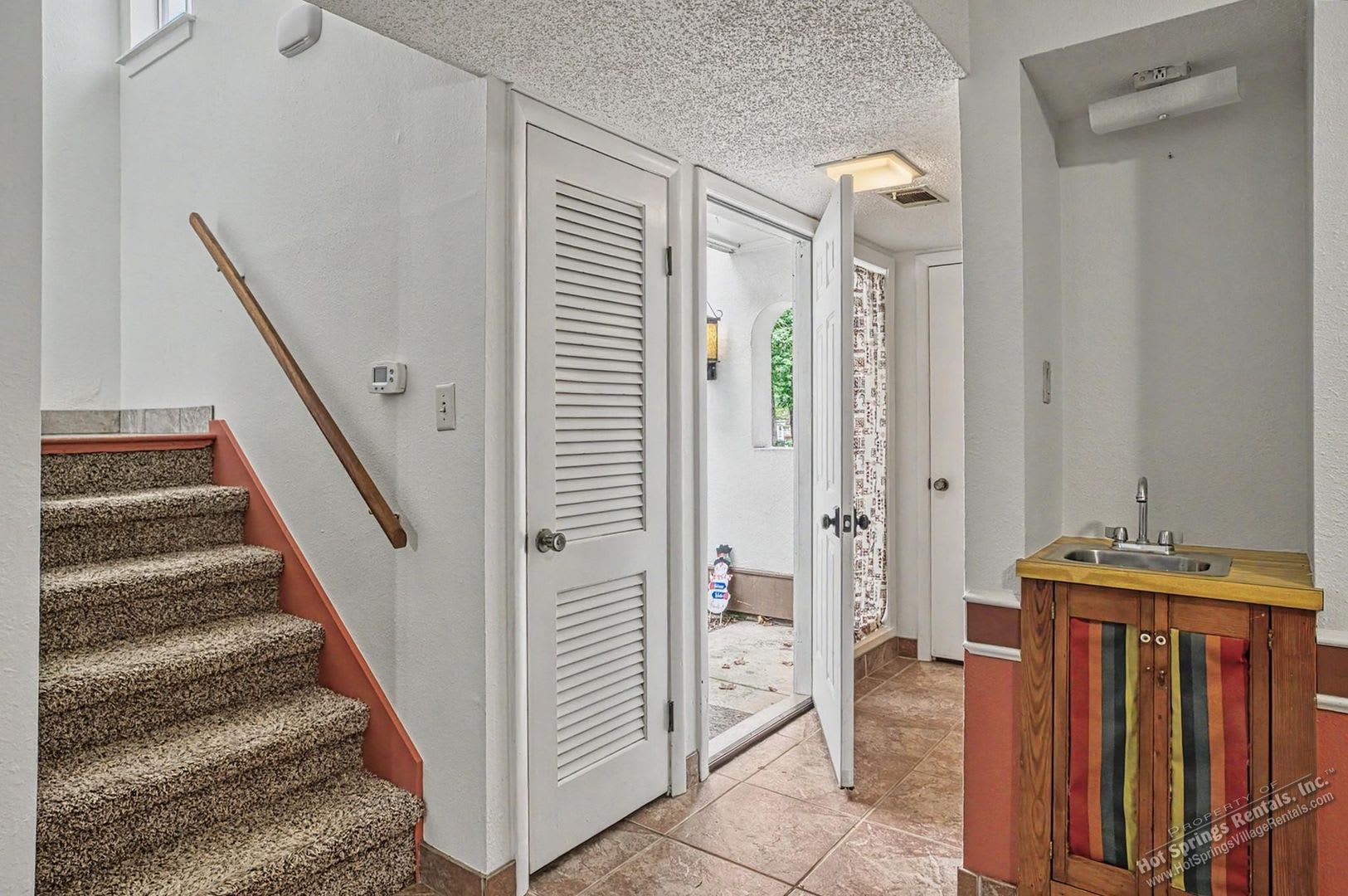 Two level Townhome in DeSoto Courts – photo 2