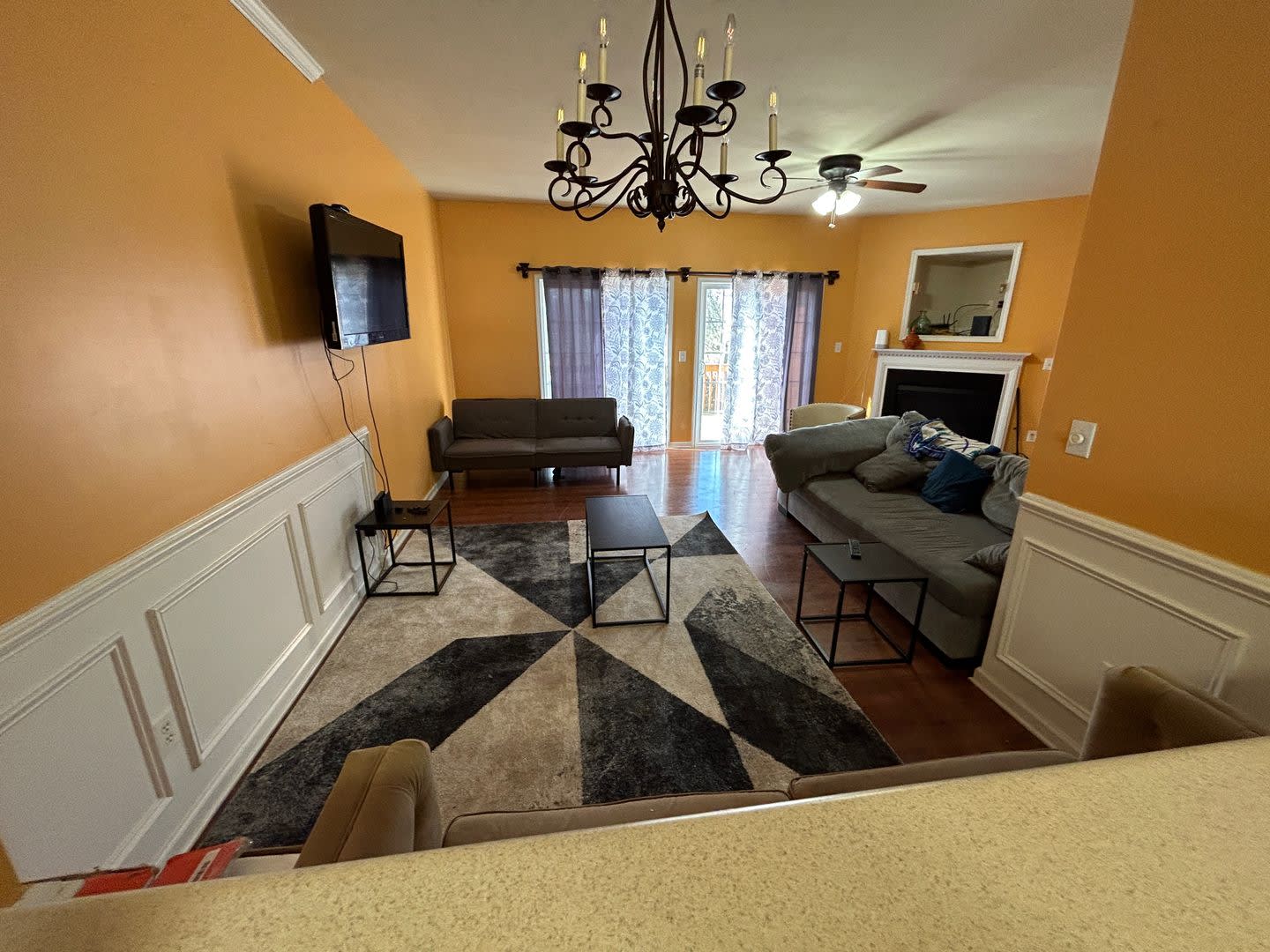 Room in 3 Bedroom Home at Linden Park Ln – photo 2