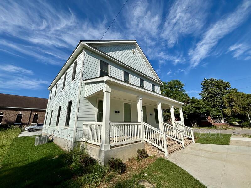 112 Telfair Street, unit B – photo 1