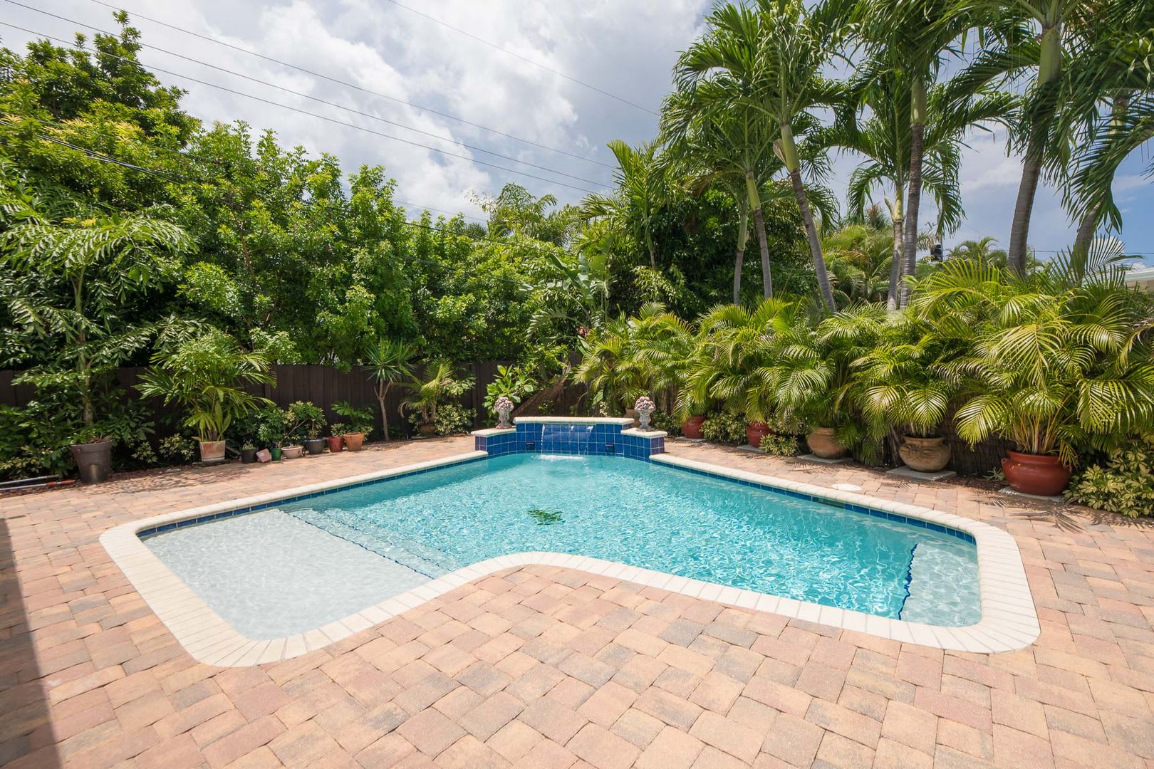Magnificent Home In Wilton Manors Within Minutes From The Drive – photo 2