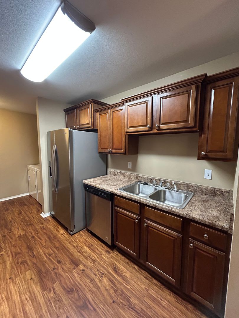 1007 S Greenwich Ave – photo 5
