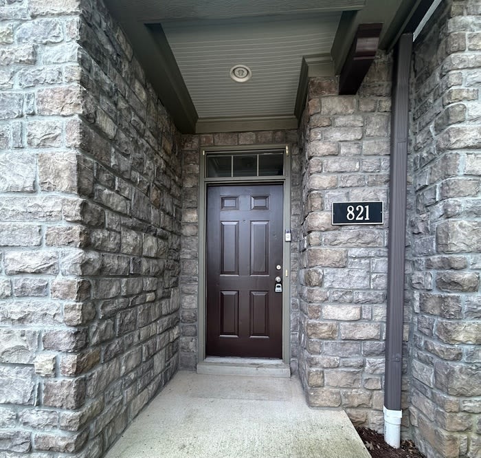 821 South Douglas Avenue – photo 2