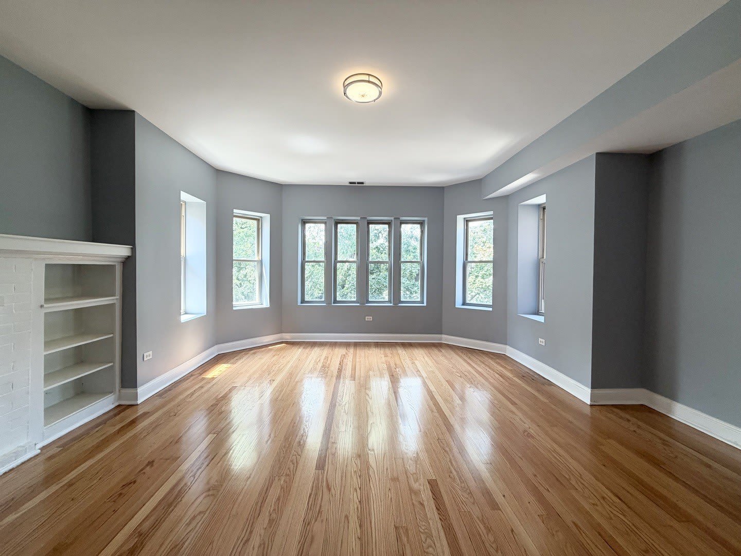 7821 S PHILLIPS Avenue – photo 2