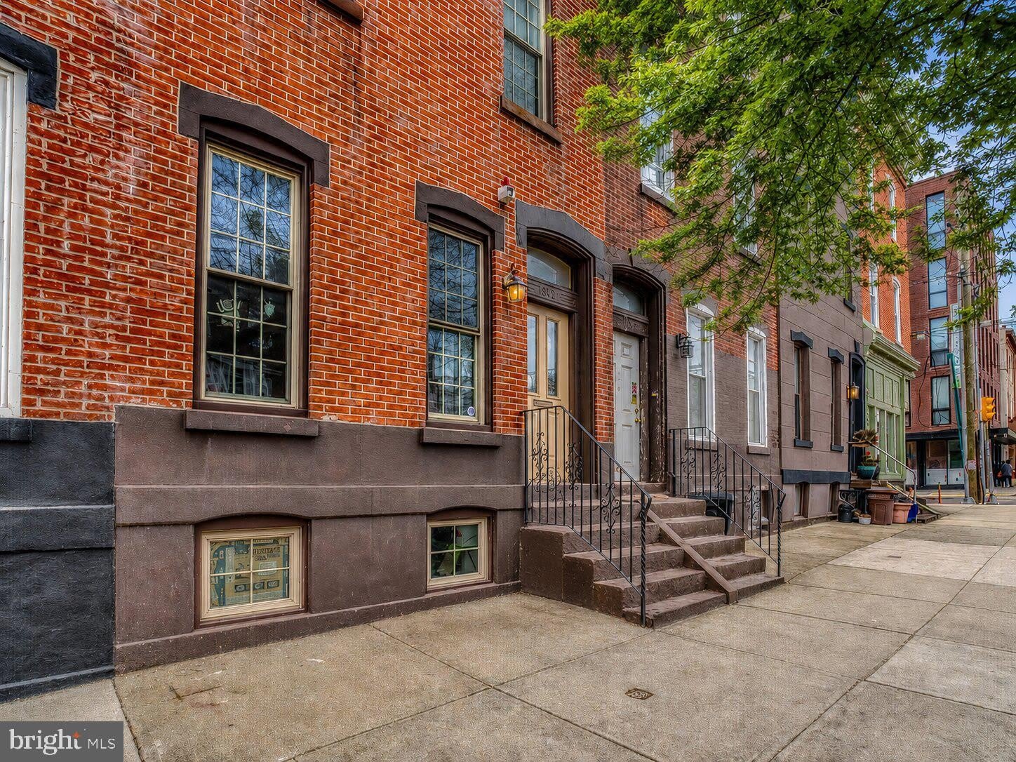 2542 W GIRARD Avenue – photo 1