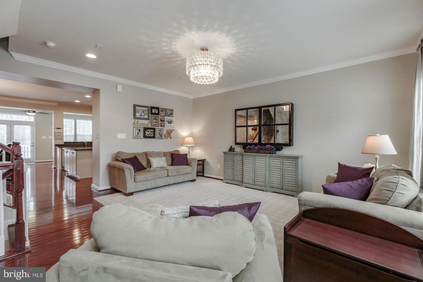 Beautiful 3BR Townhome Available – photo 3