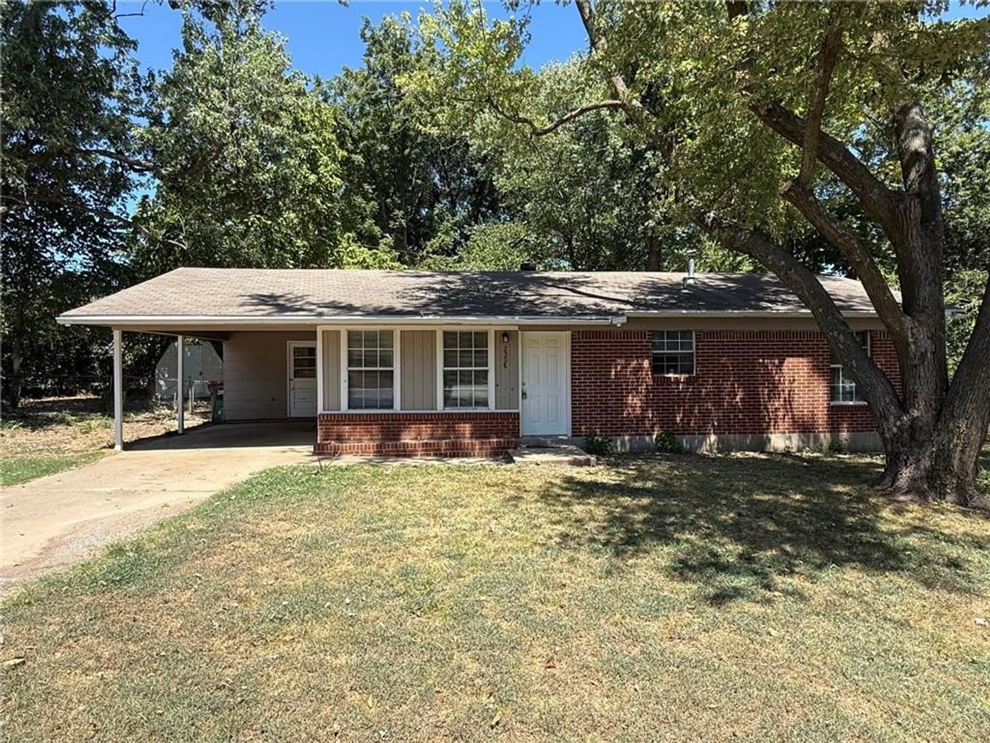 Nice home in Springdale – photo 2