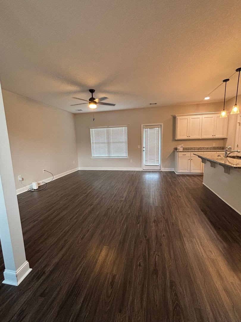 FOR RENT – photo 4