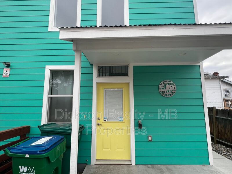 263 Thoma Street – photo 3