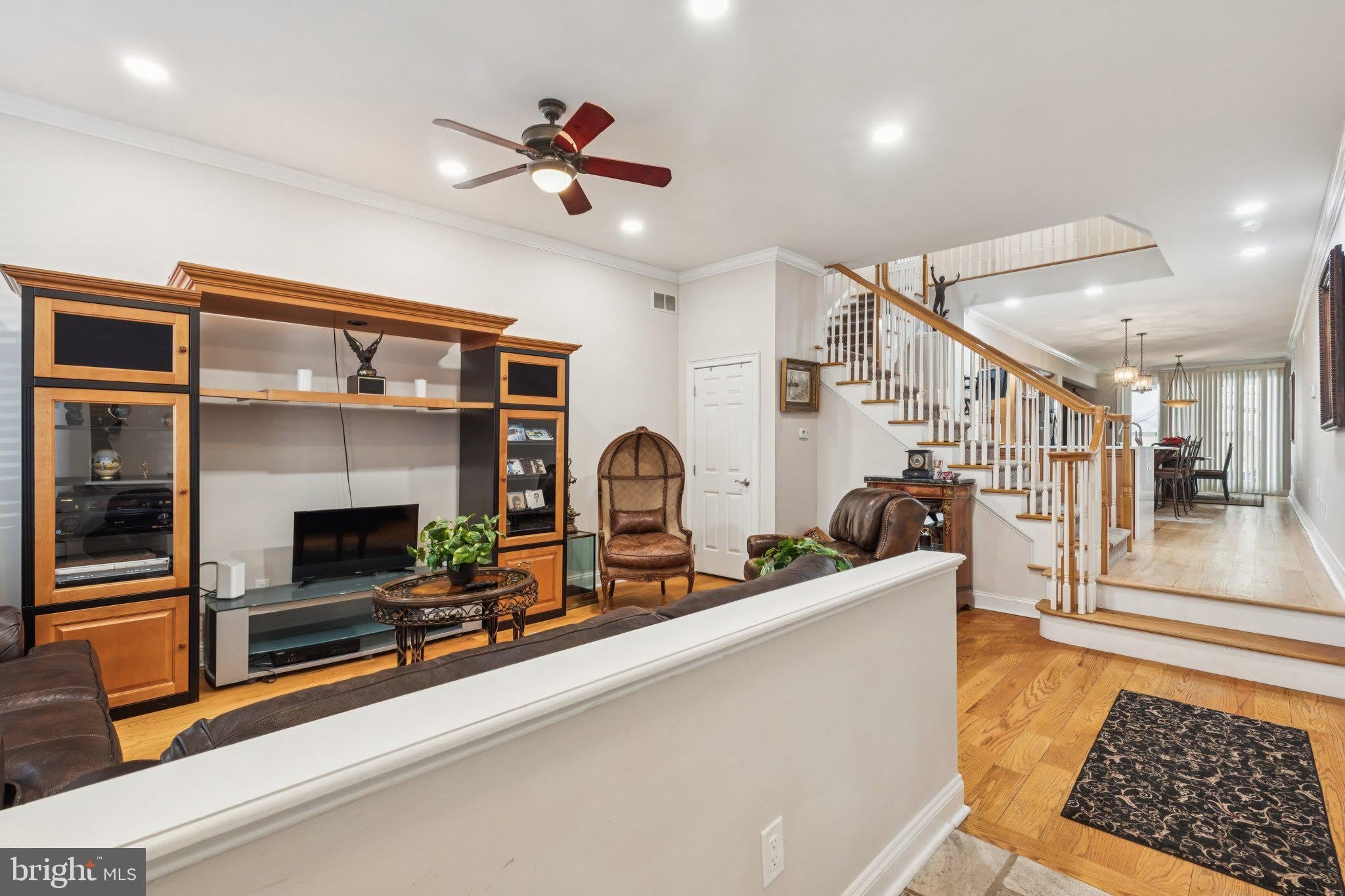789 S 2ND Street – photo 2