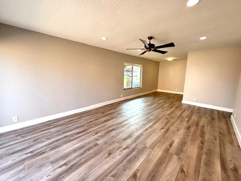 2174 Larch Ln – photo 4