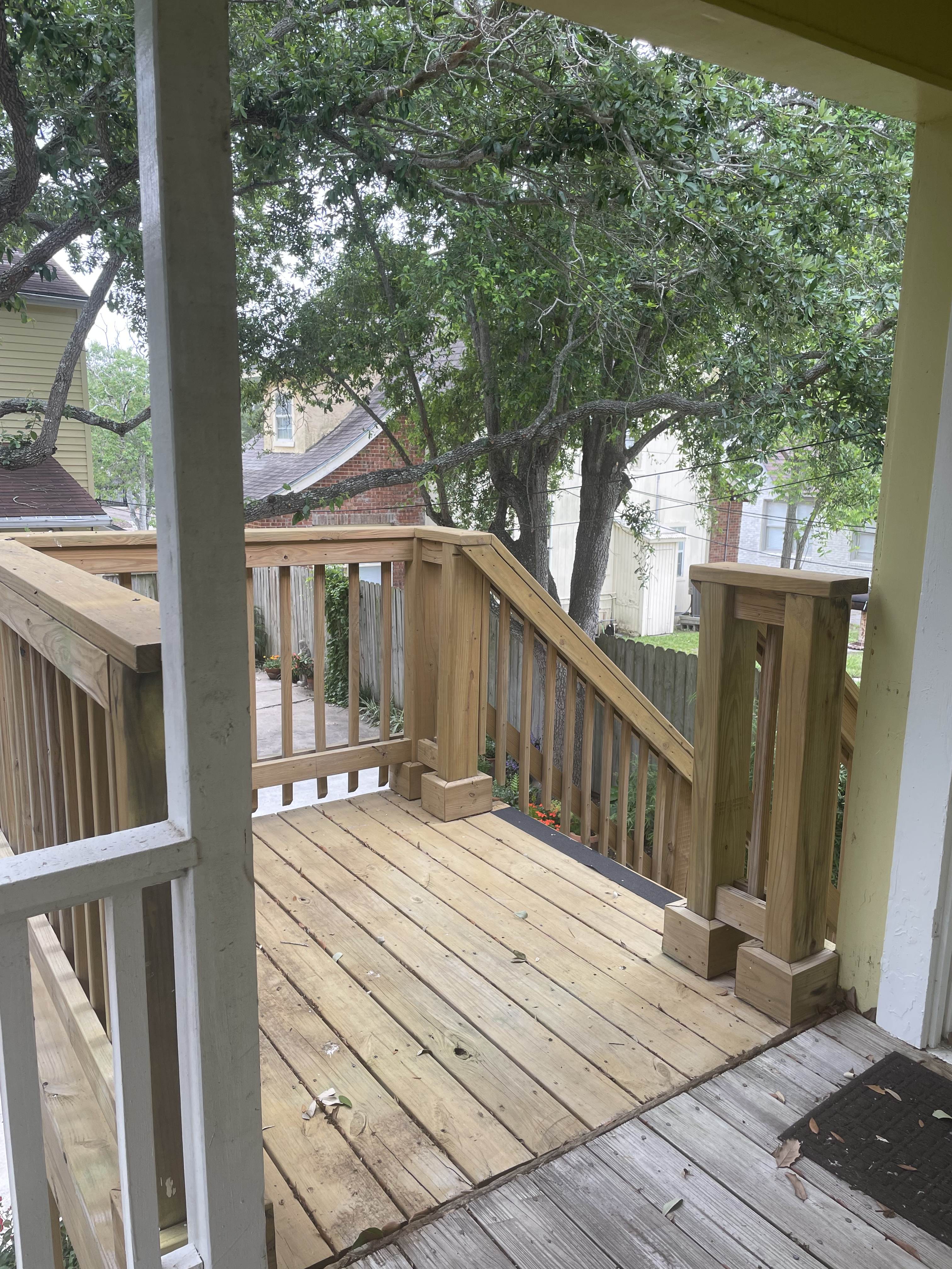 446 Cole St – photo 4