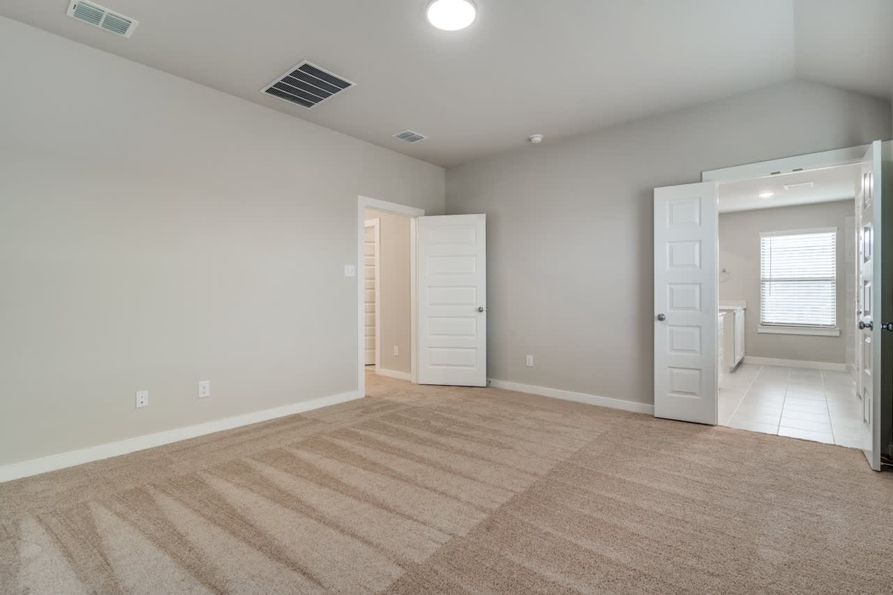 2717 Green River Road – photo 5
