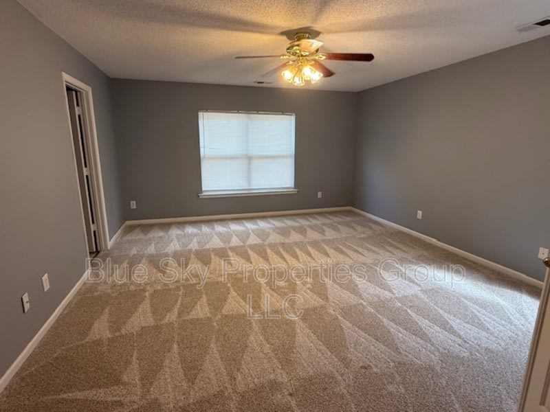 5249 Thornton Rd – photo 3