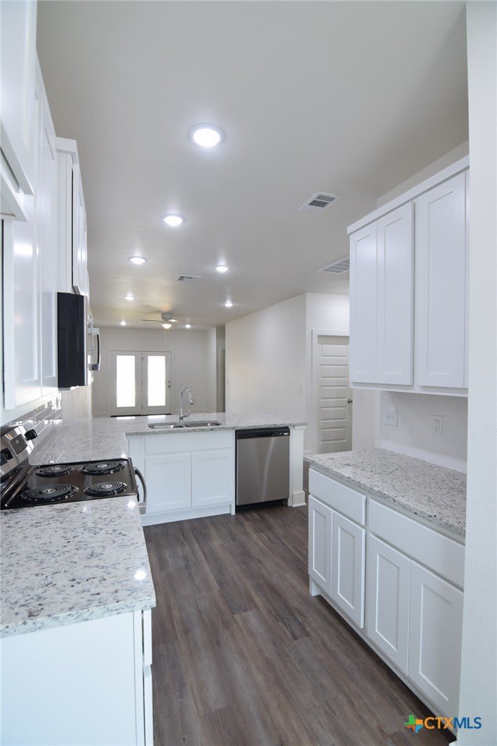 1907 Allie Way – photo 3