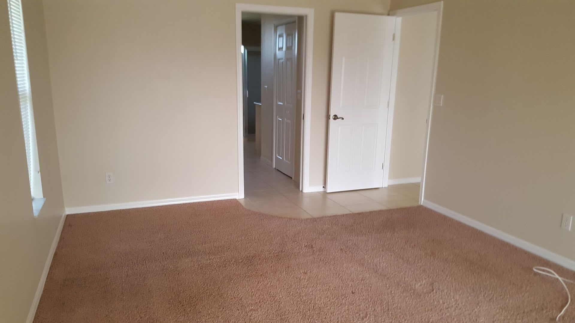 Gorgeous home overlooking lake MOVE IN SPECIAL – photo 5
