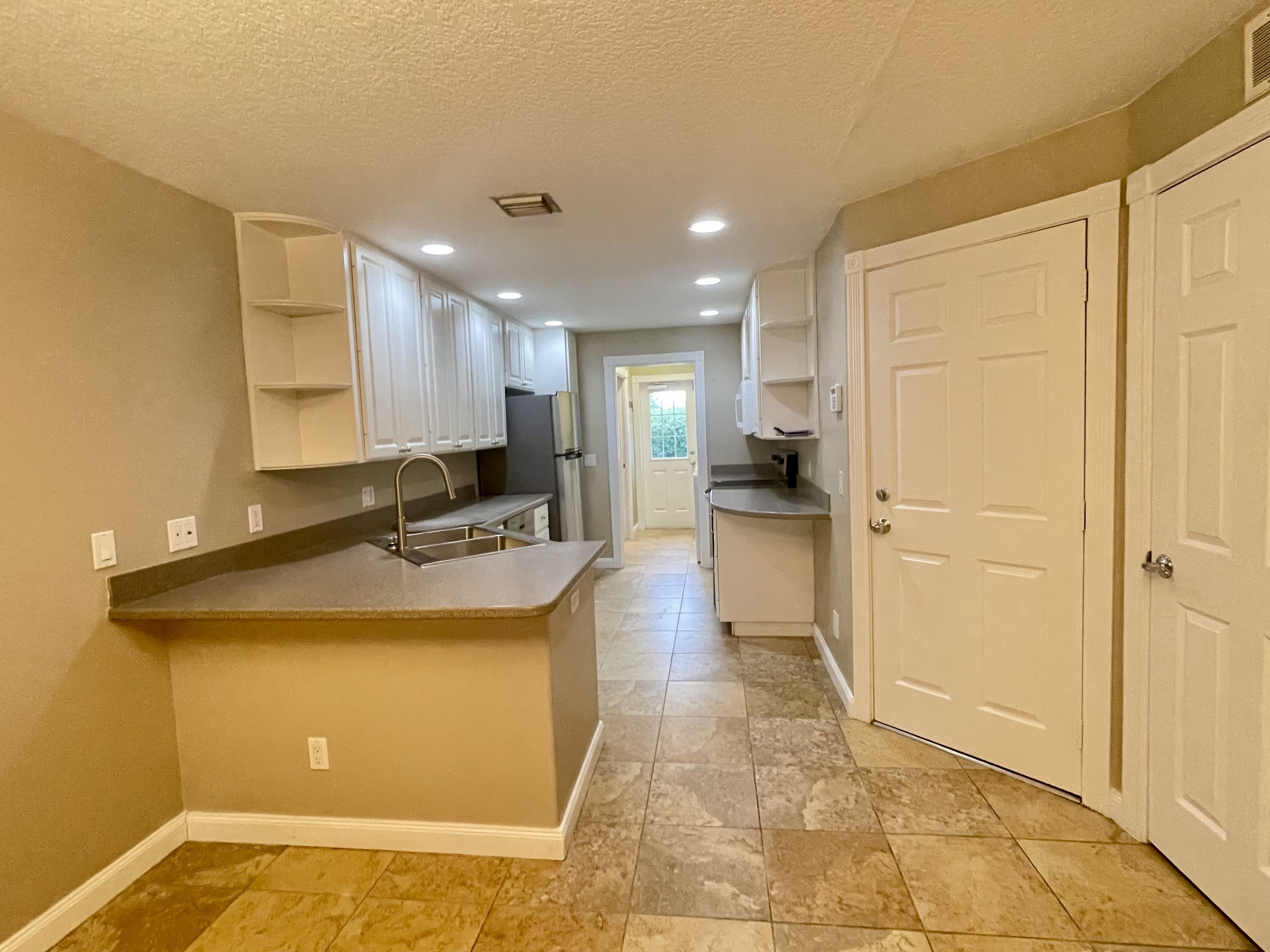 1649 Napoli Drive West – photo 5