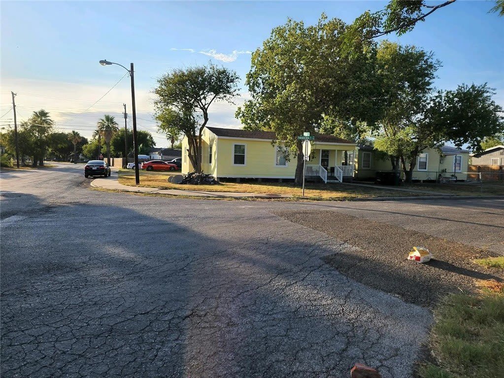 133 E Vanderbilt Drive – photo 3