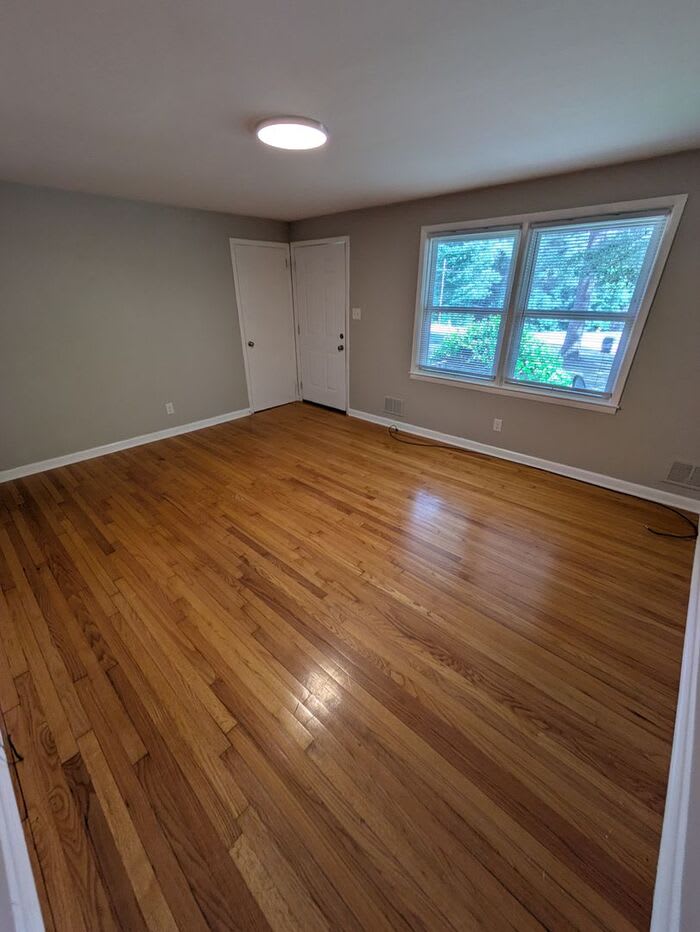 1078 16th Avenue Northwest – photo 2