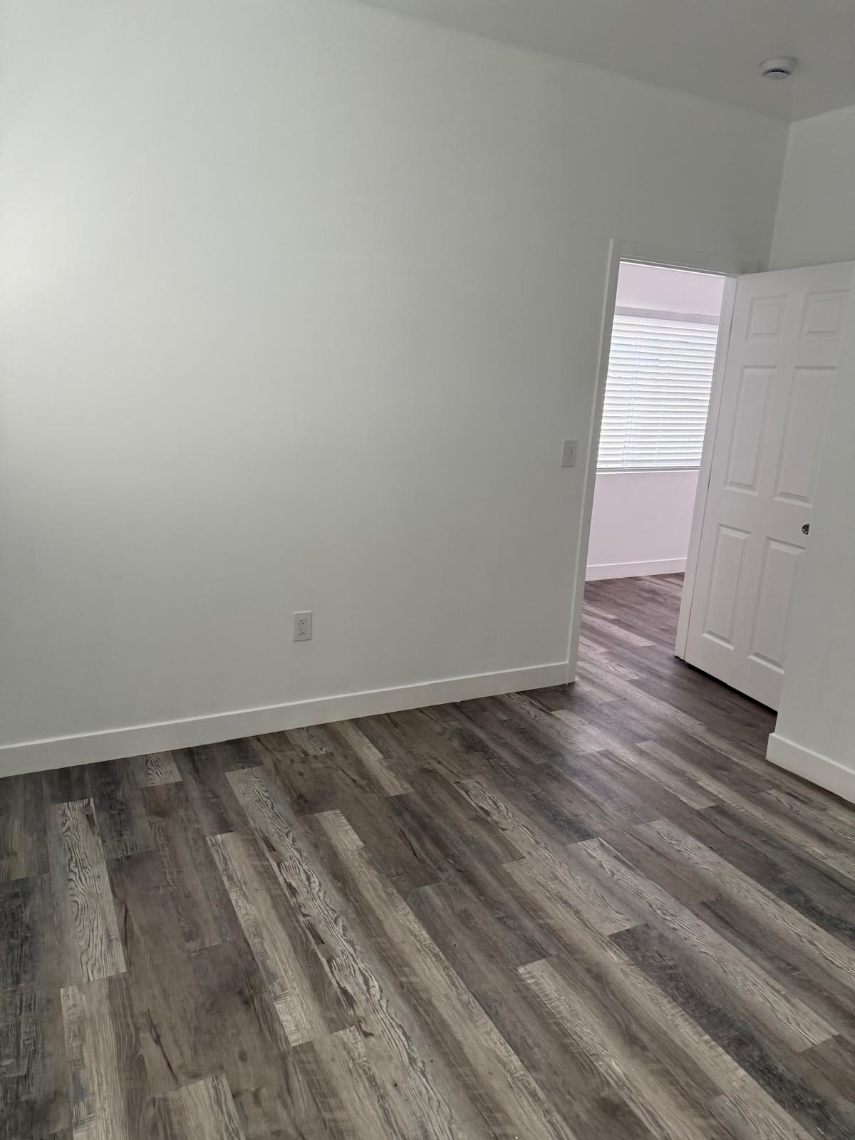 1122 E. 27th St. – photo 3