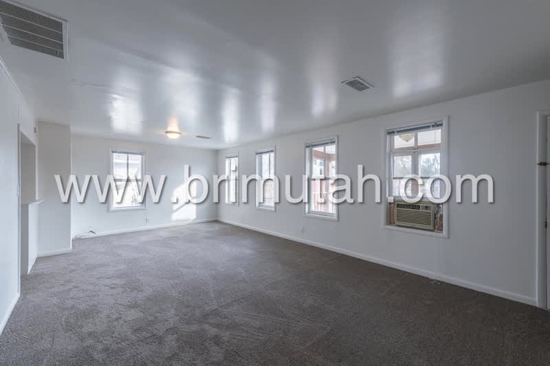 1261-1267 Alameda Avenue – photo 3