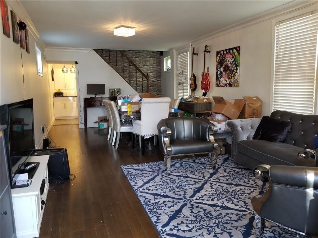 1637 W 2nd Street – photo 3