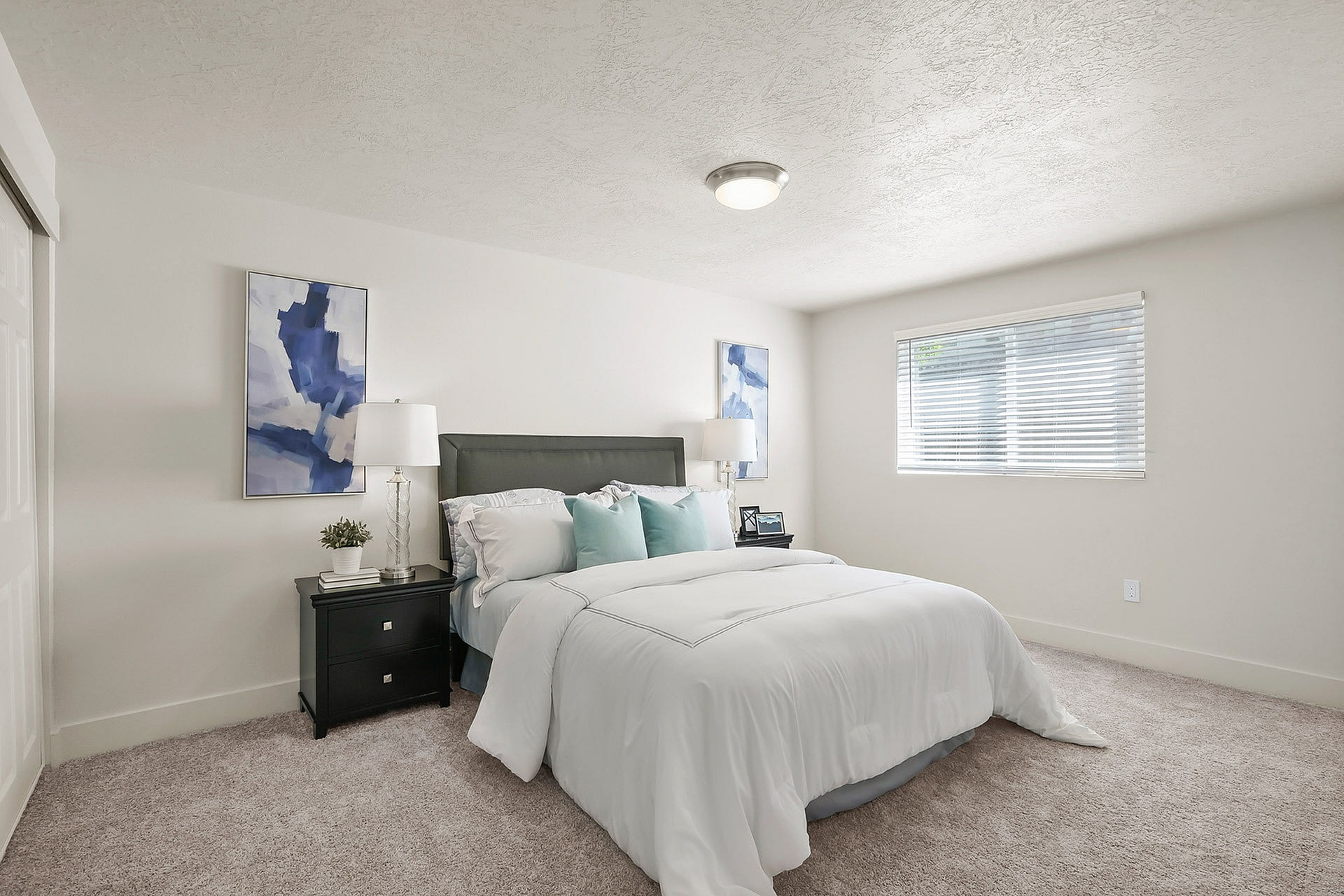 Pacific Crest Apartments – photo 1