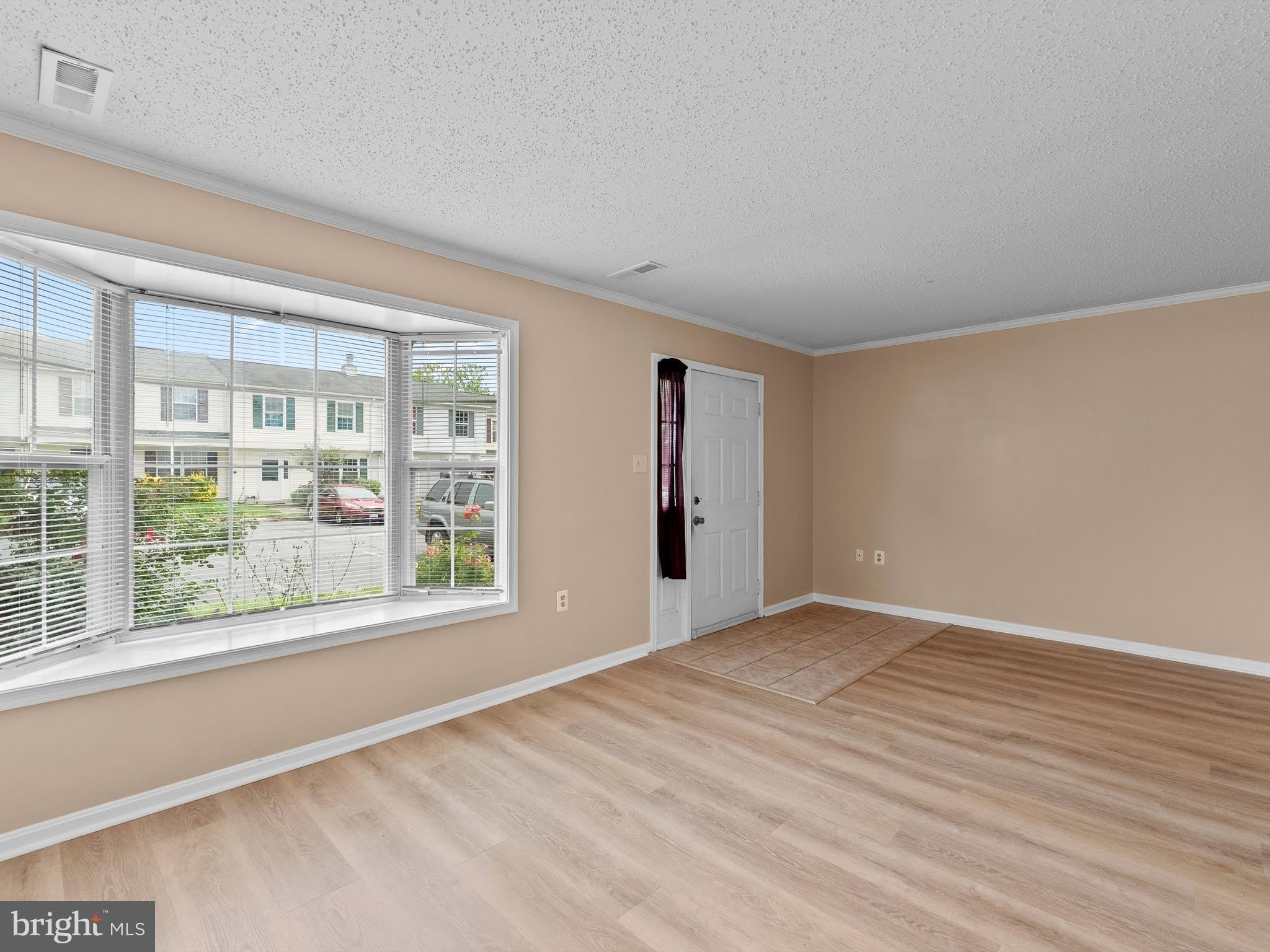 2178 MAGER Drive – photo 3
