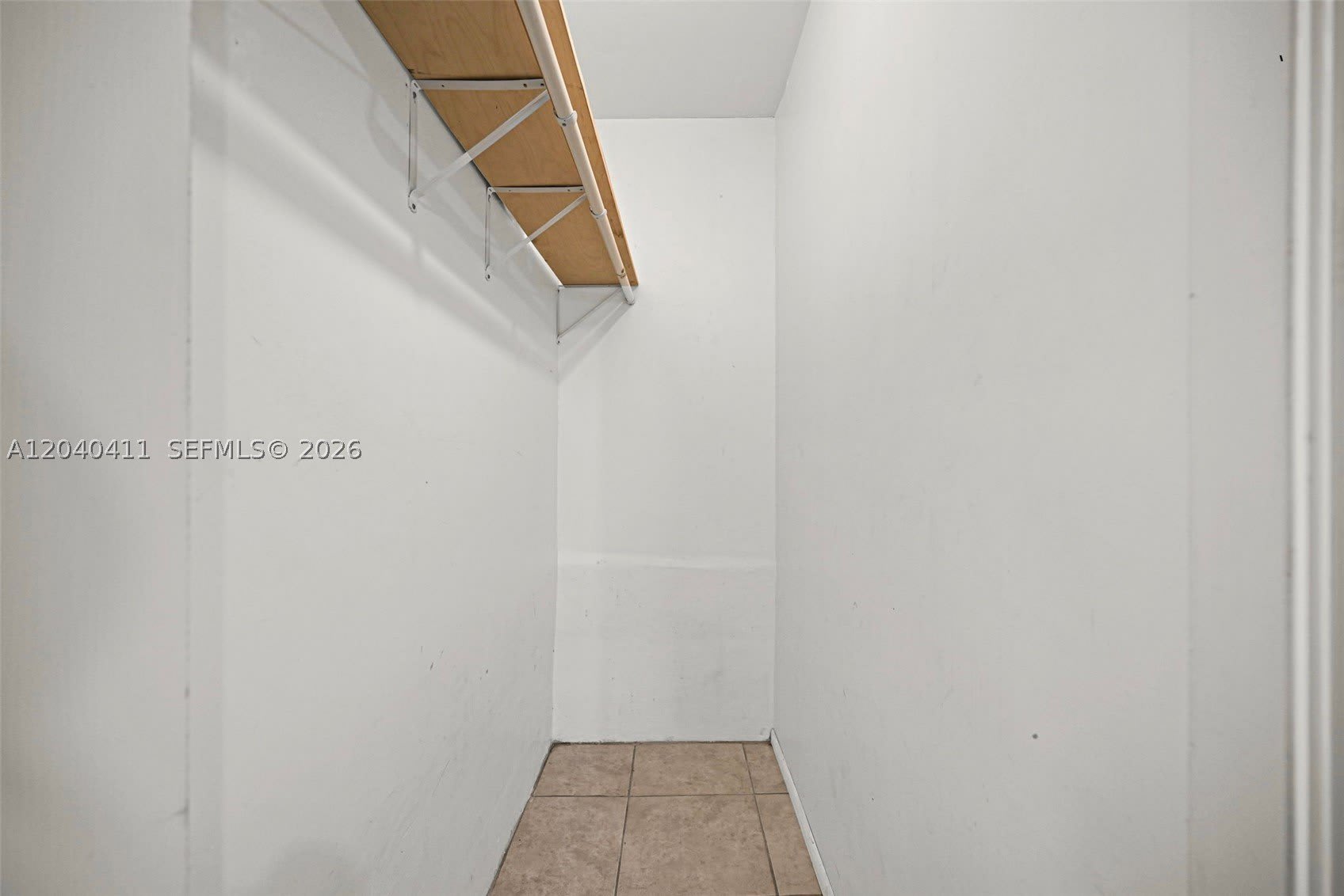 5069 NW 41st Ct – photo 5