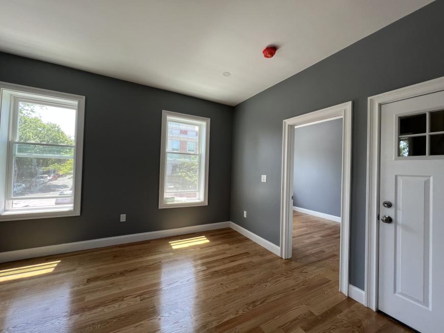 341 Cambridge St. – photo 2
