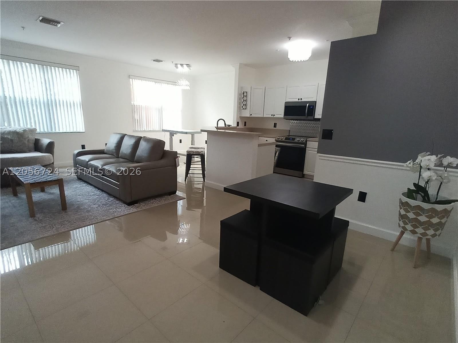 4400 SW 160th Ave – photo 2