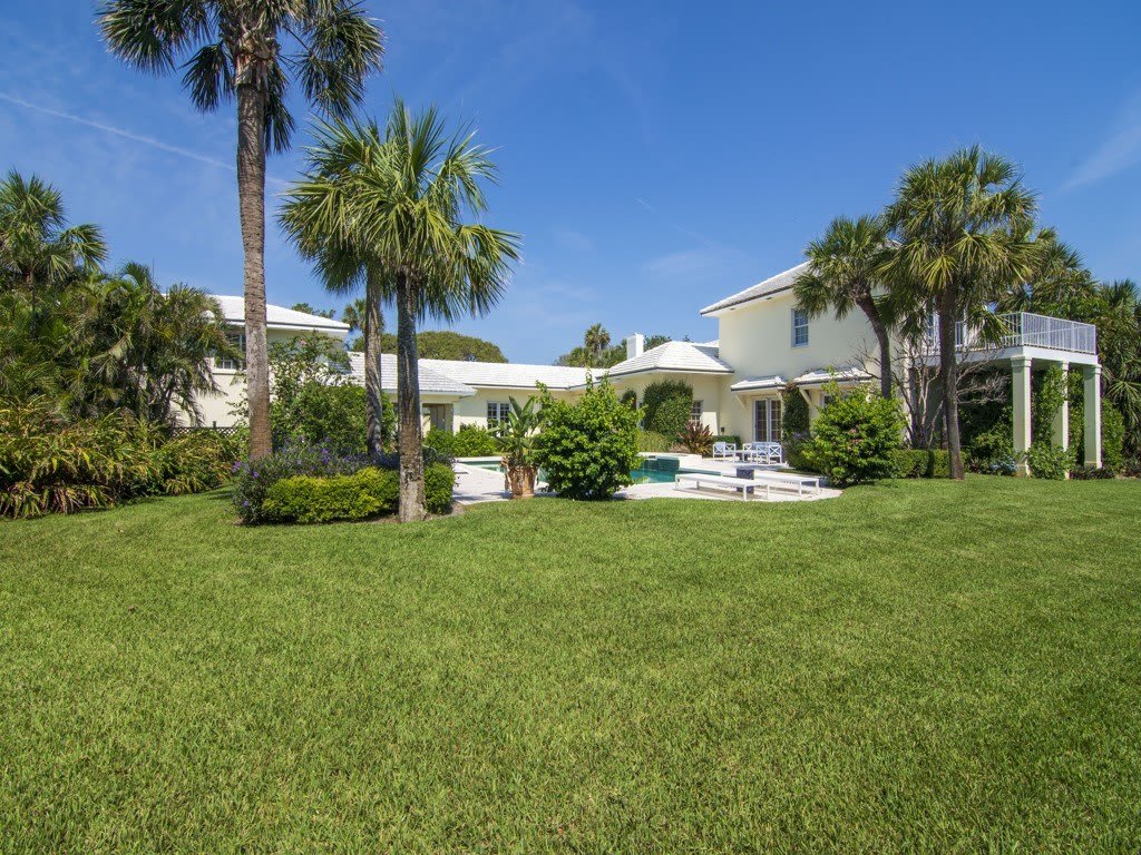 986 Riomar Drive – photo 2