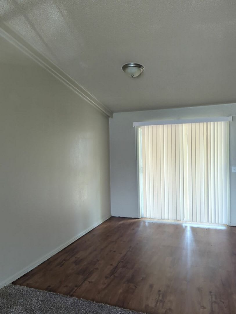 1121 Nw 102Nd St – photo 5