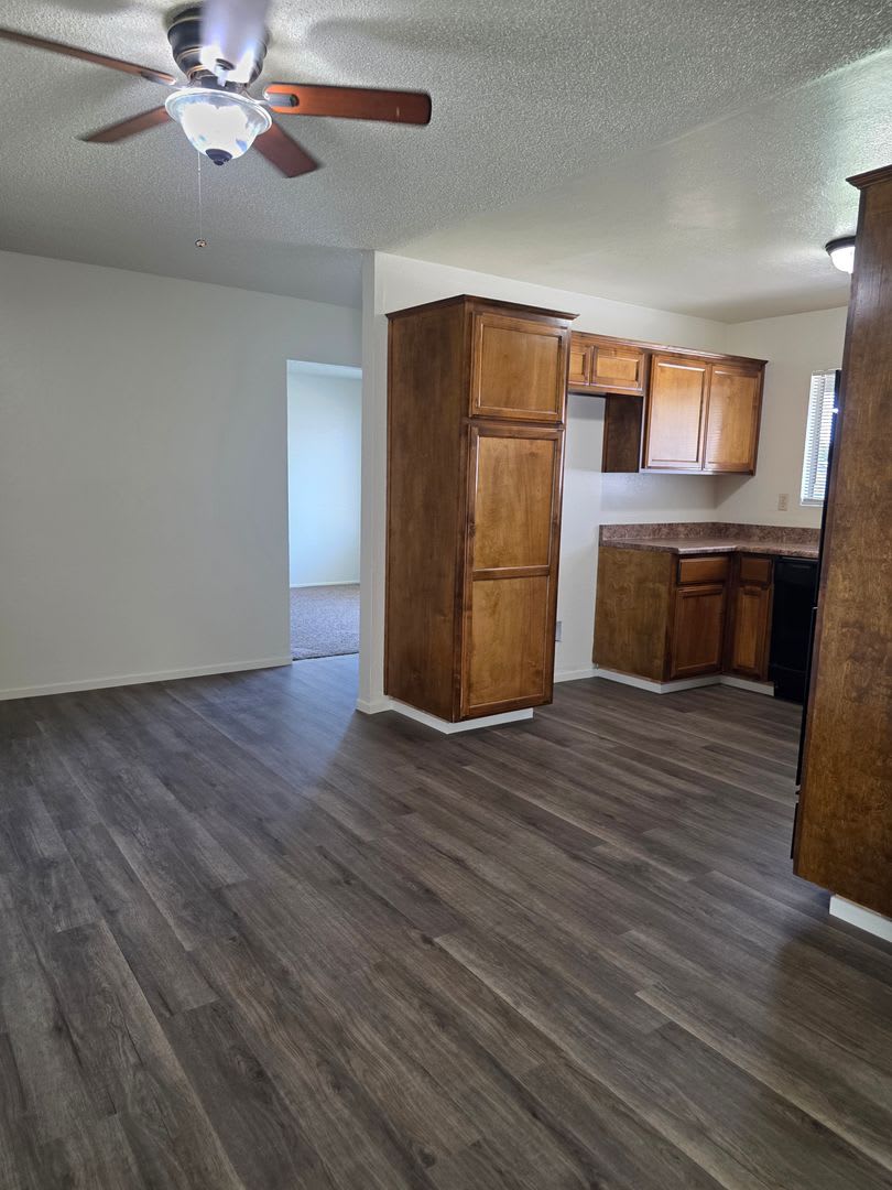 7217 Cranbrook Ave. – photo 3