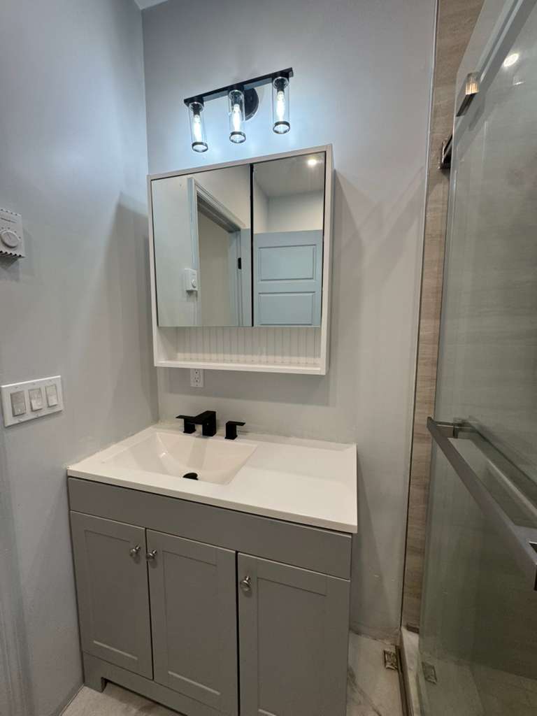 45 Clinton Ave – photo 1