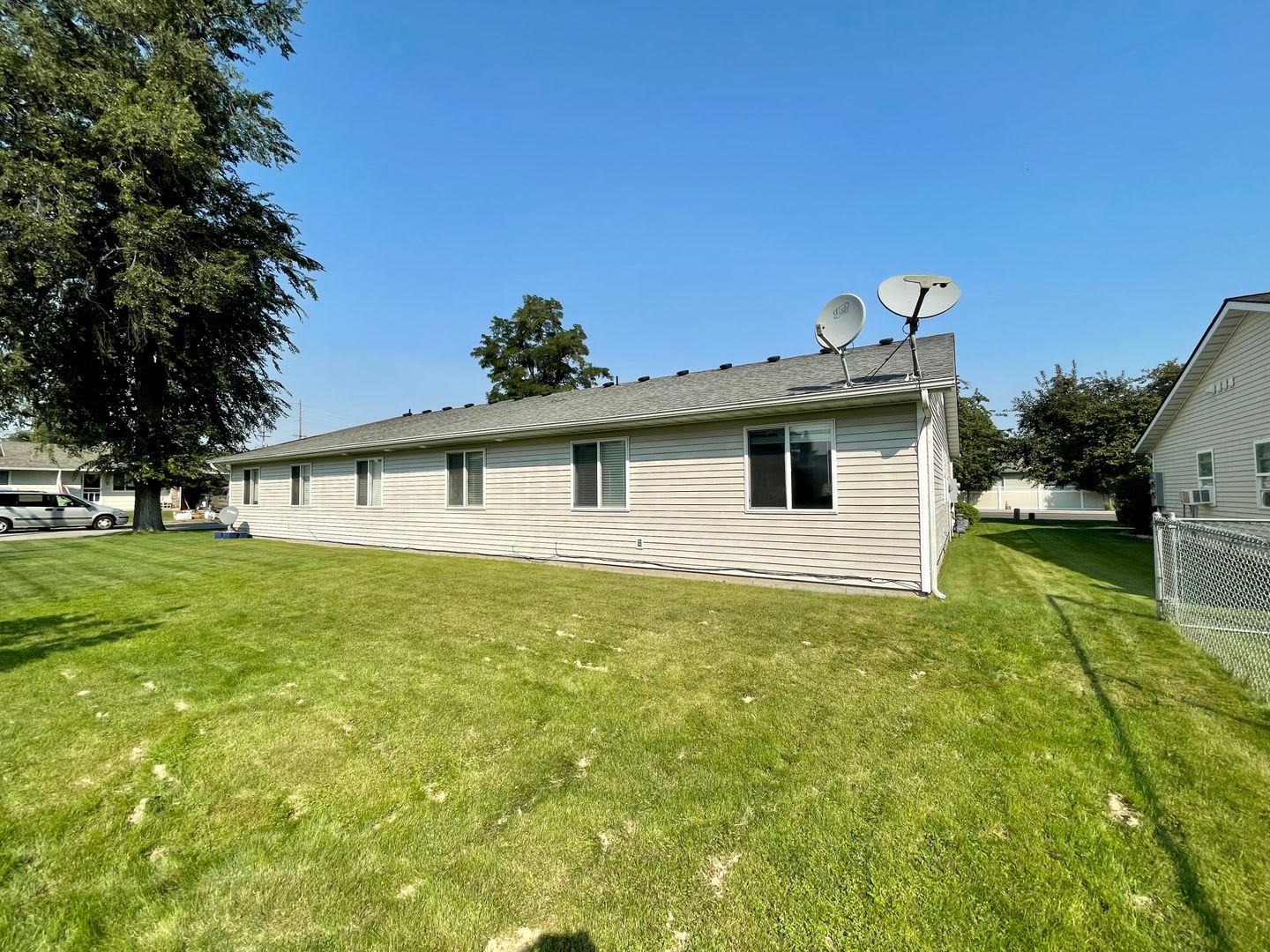 Single Family Duplex On Best Pl 30 – photo 3