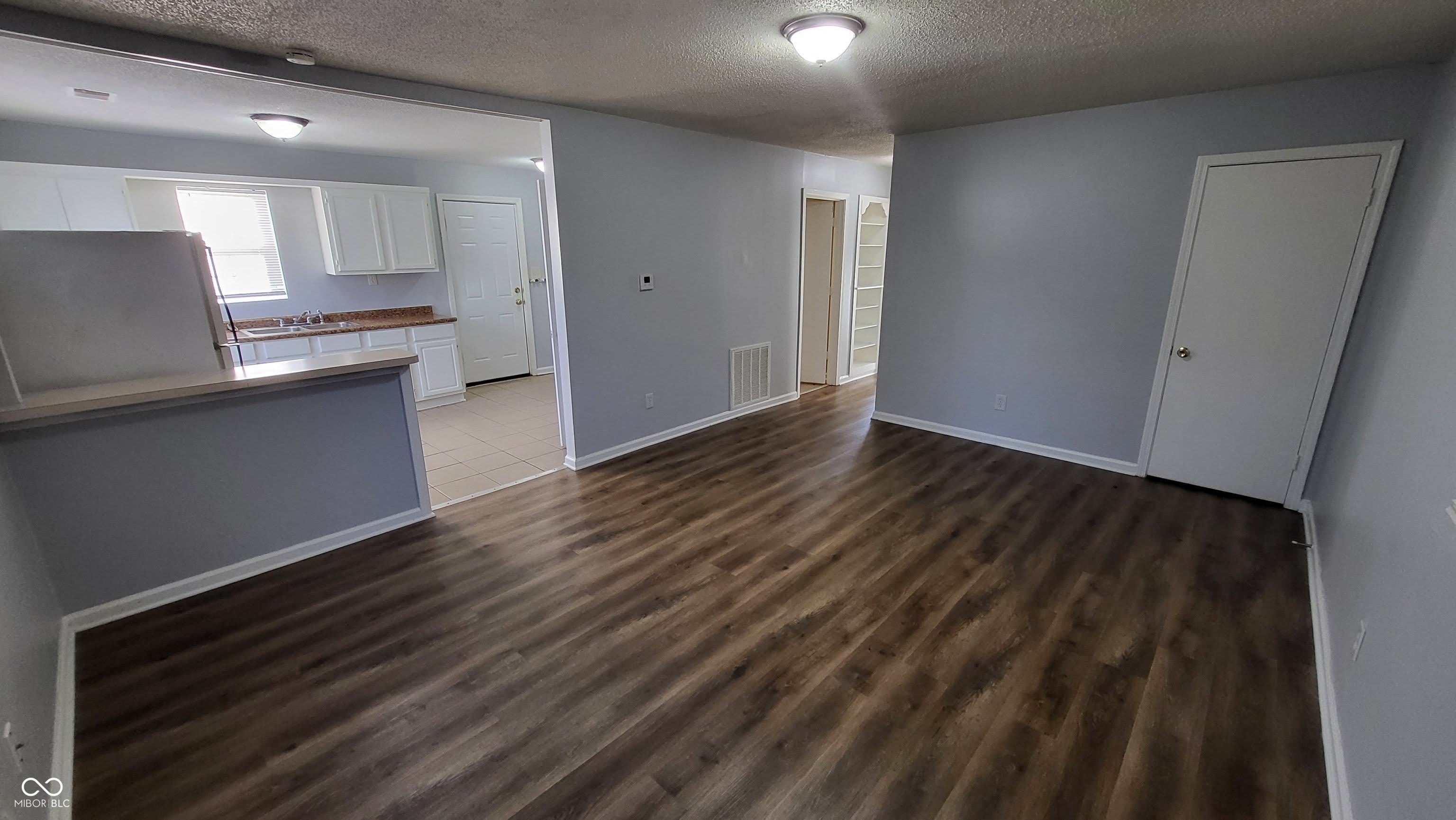 6149 Commodore Drive – photo 5