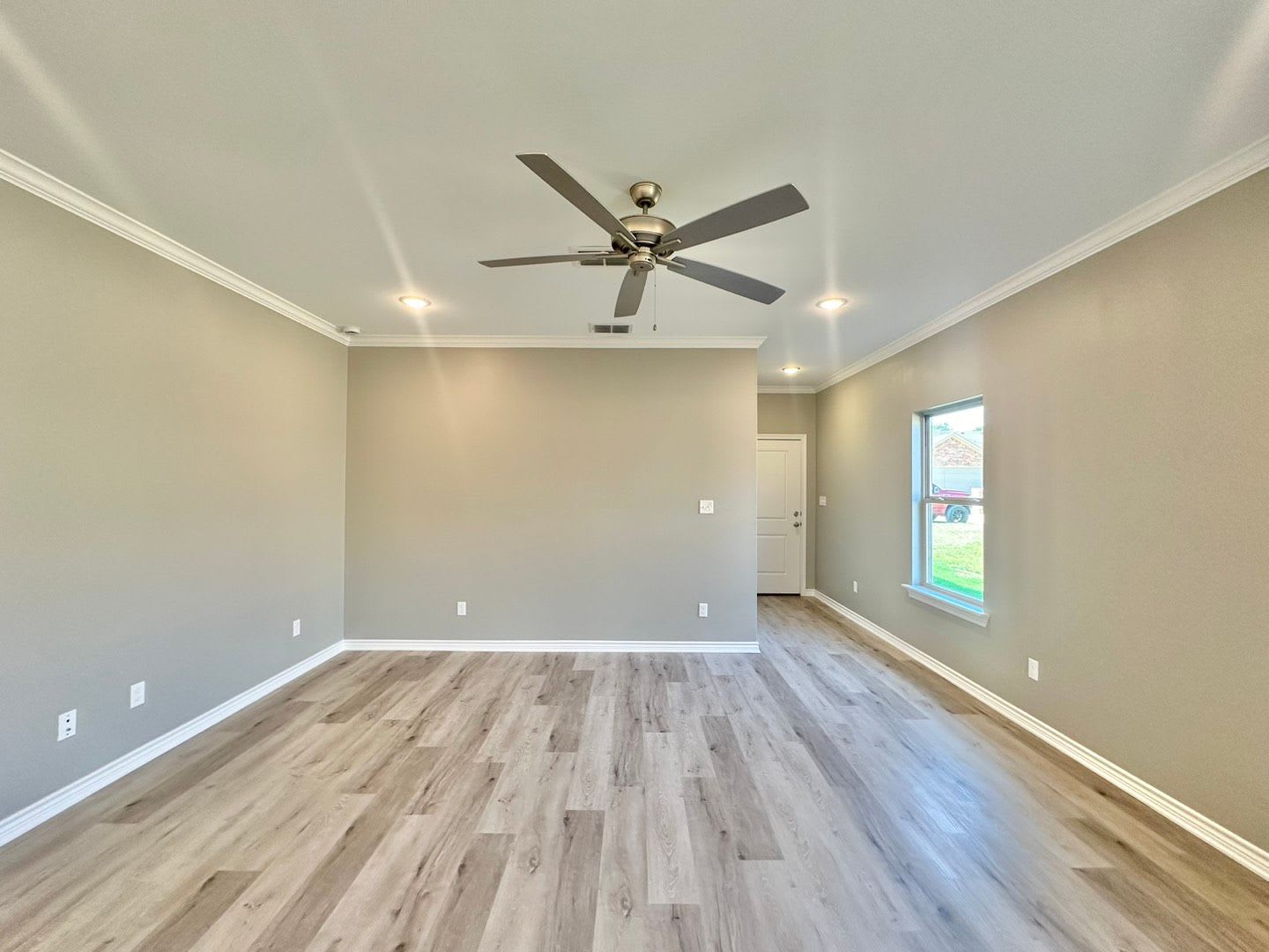 3 Bedroom 2.5 Bathroom Townhomes at Villa Rosa! – photo 4