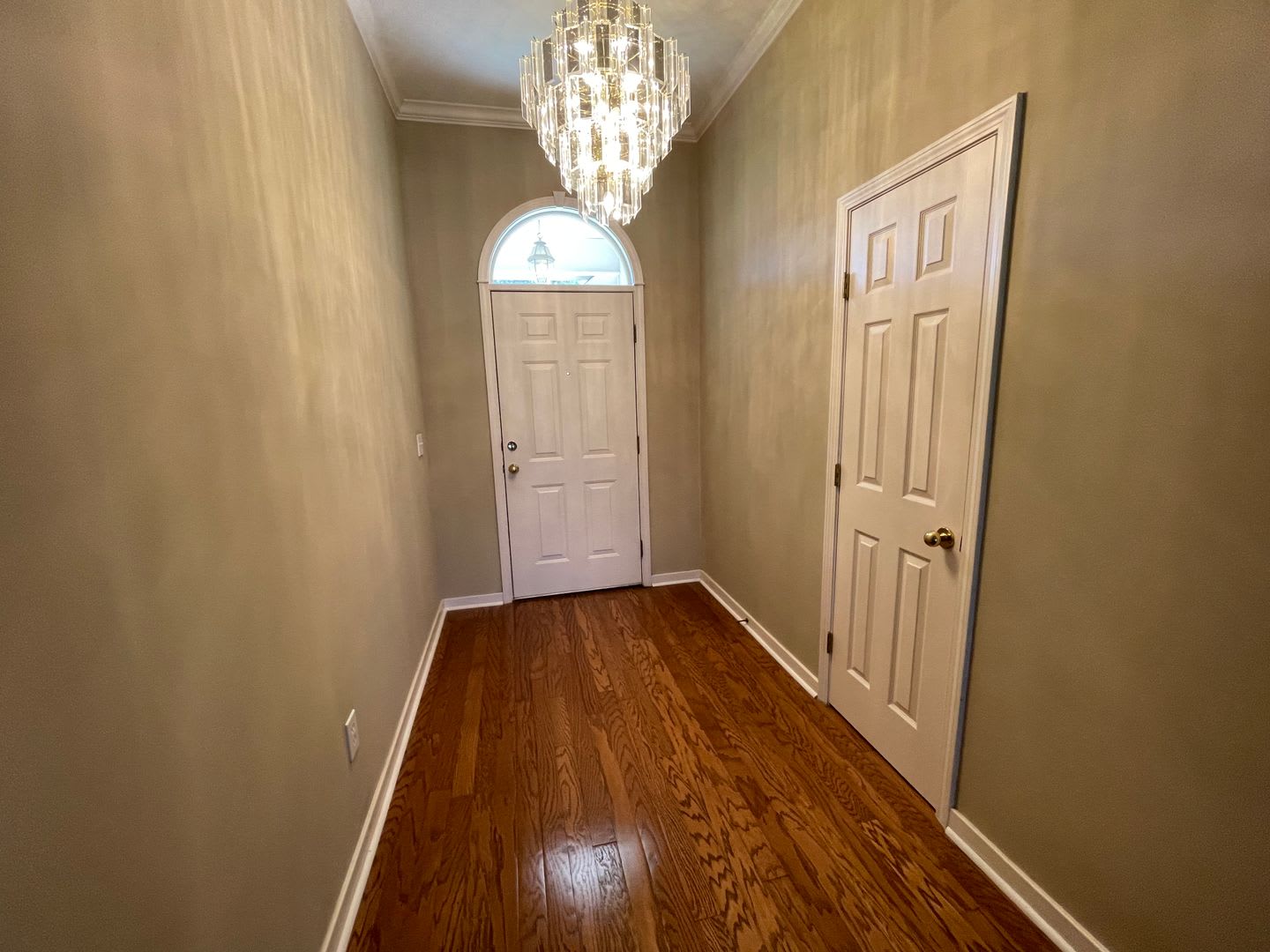 4 Bedroom 2 Bath Home In Clinton For Rent – photo 2
