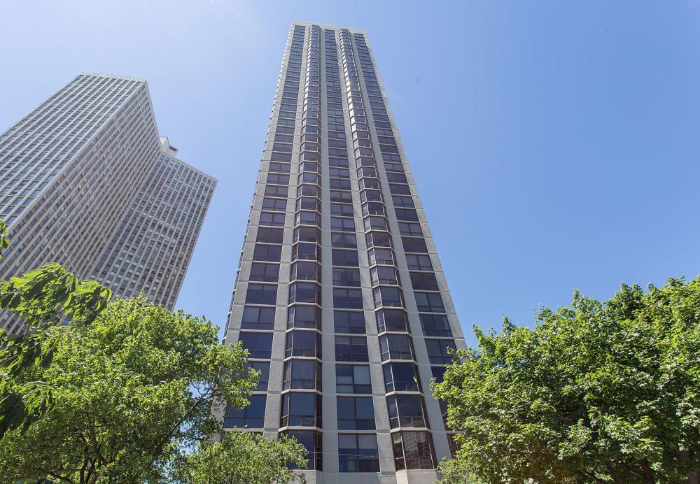 2650 N Lakeview Ave, Unit 1304, Chicago, IL 60614 – photo 4