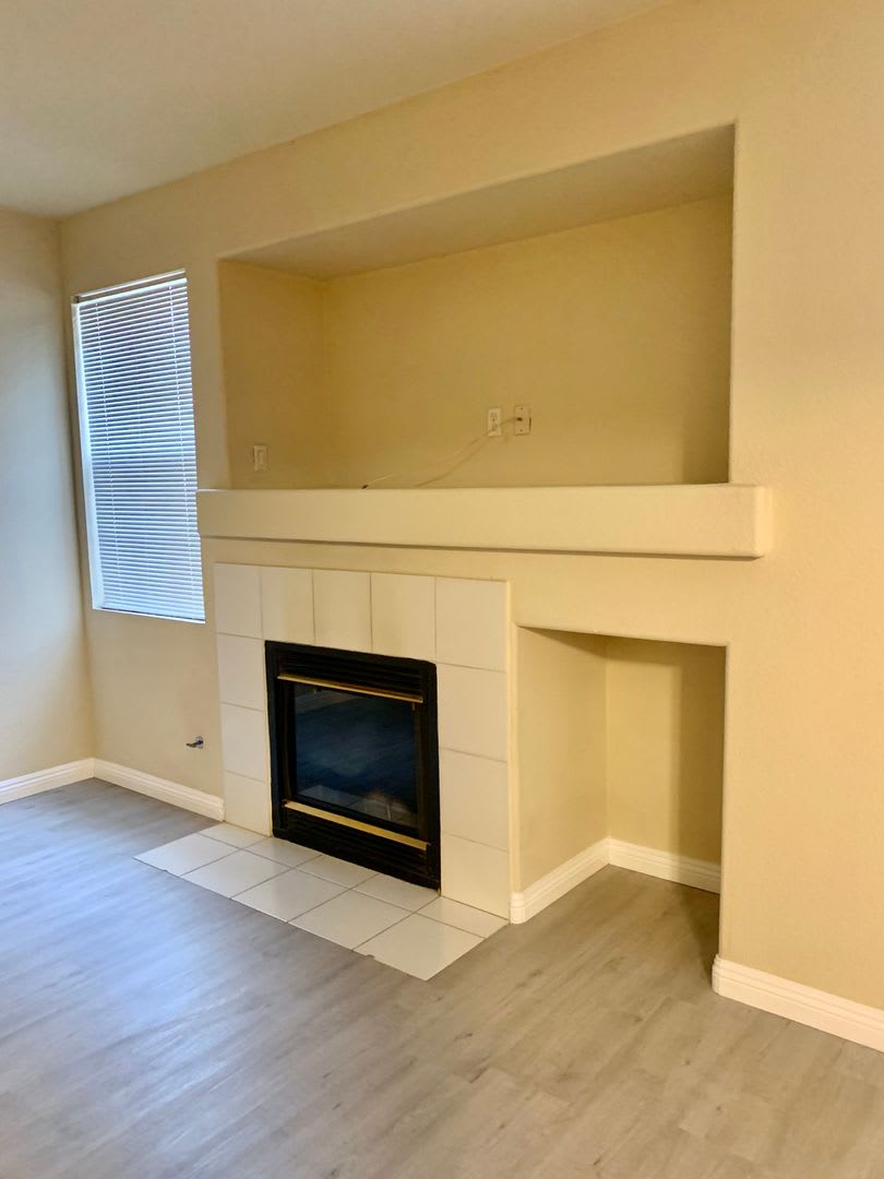 Must See Condo! – photo 1