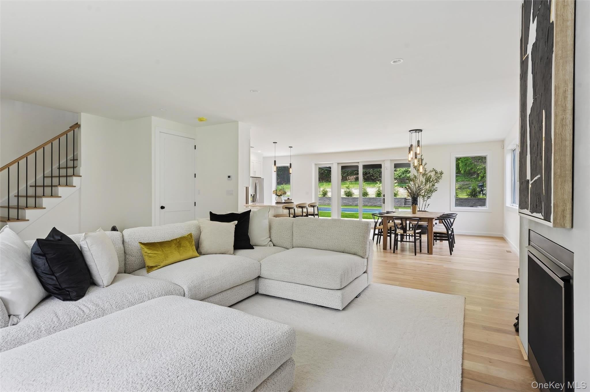 57 Newtown Road – photo 2