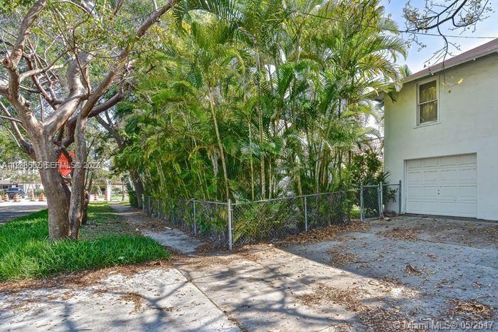 2000 S Miami Ave – photo 1