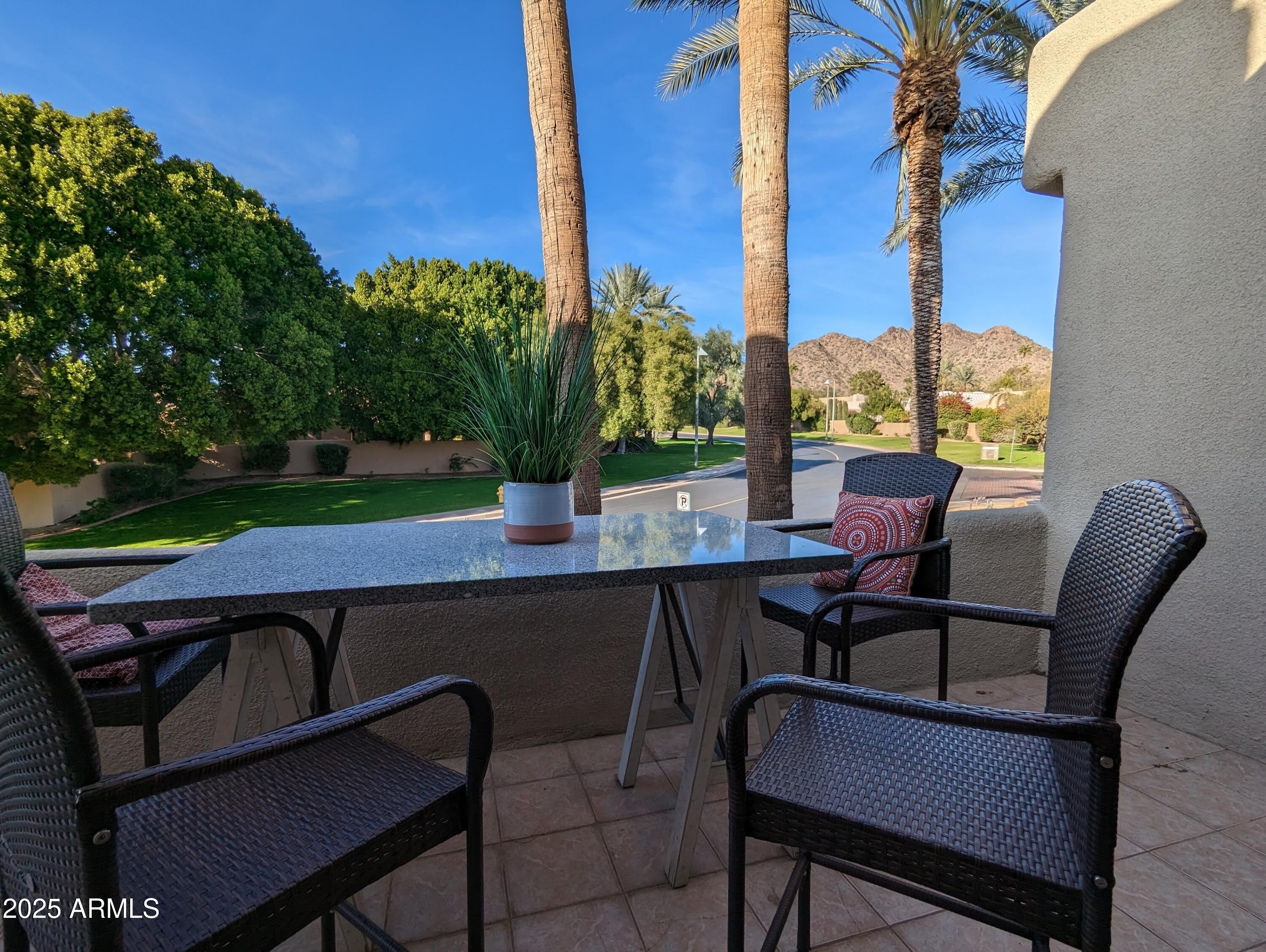 6244 N 30TH Place – photo 1