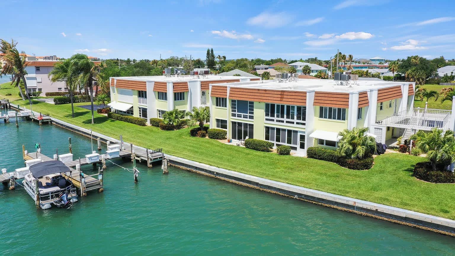 1315 Bayshore Dr – photo 1
