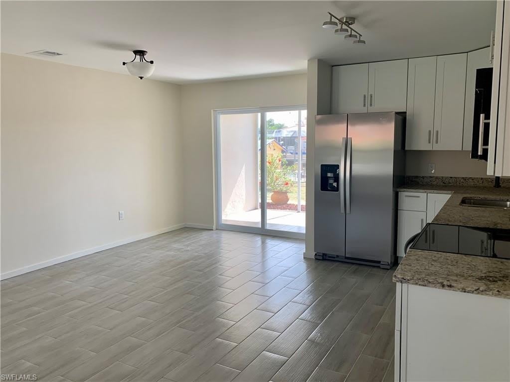 4833 Esplanade St – photo 4