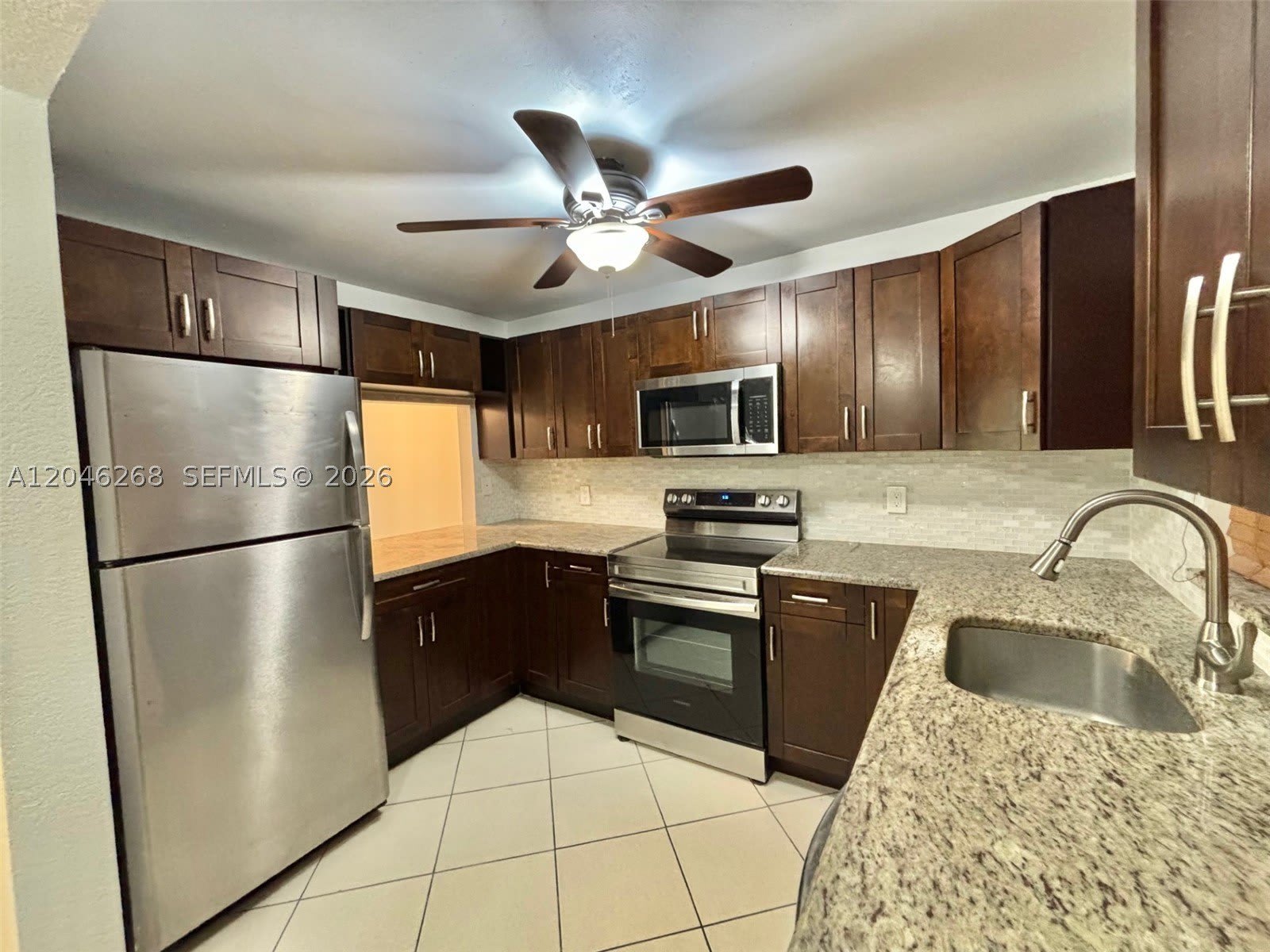 9411 Evergreen Pl – photo 4