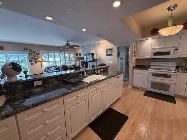 3806 GULF OF MEXICO Drive – photo 5