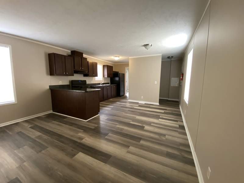 215 Macon – photo 3